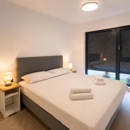 Lari Appartement *